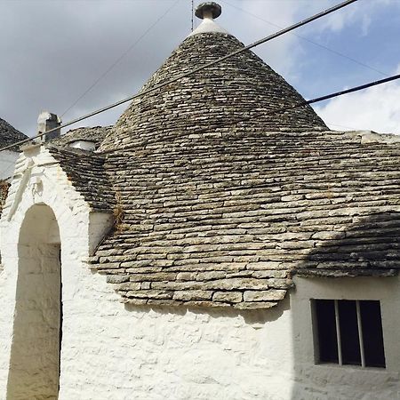 Trullo Vacanza อัลเบโรเบลโล ภายนอก รูปภาพ
