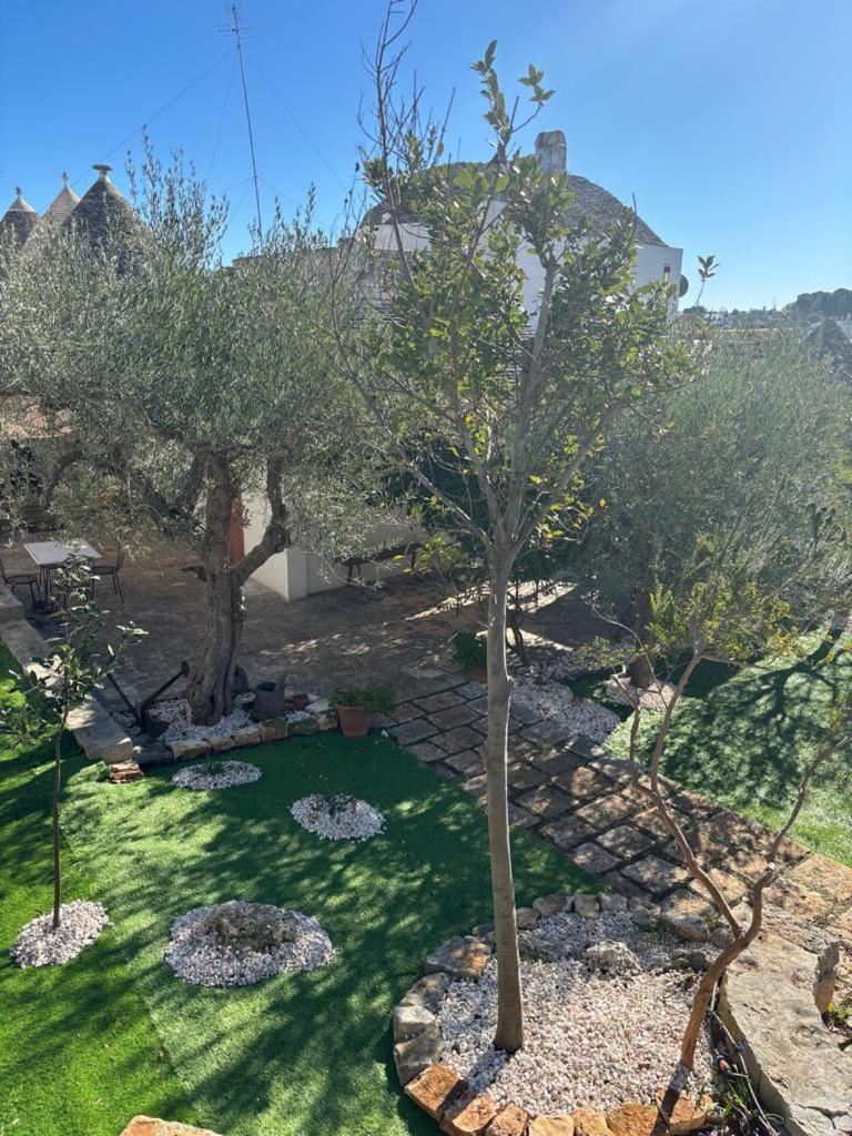 Trullo Vacanza อัลเบโรเบลโล ภายนอก รูปภาพ